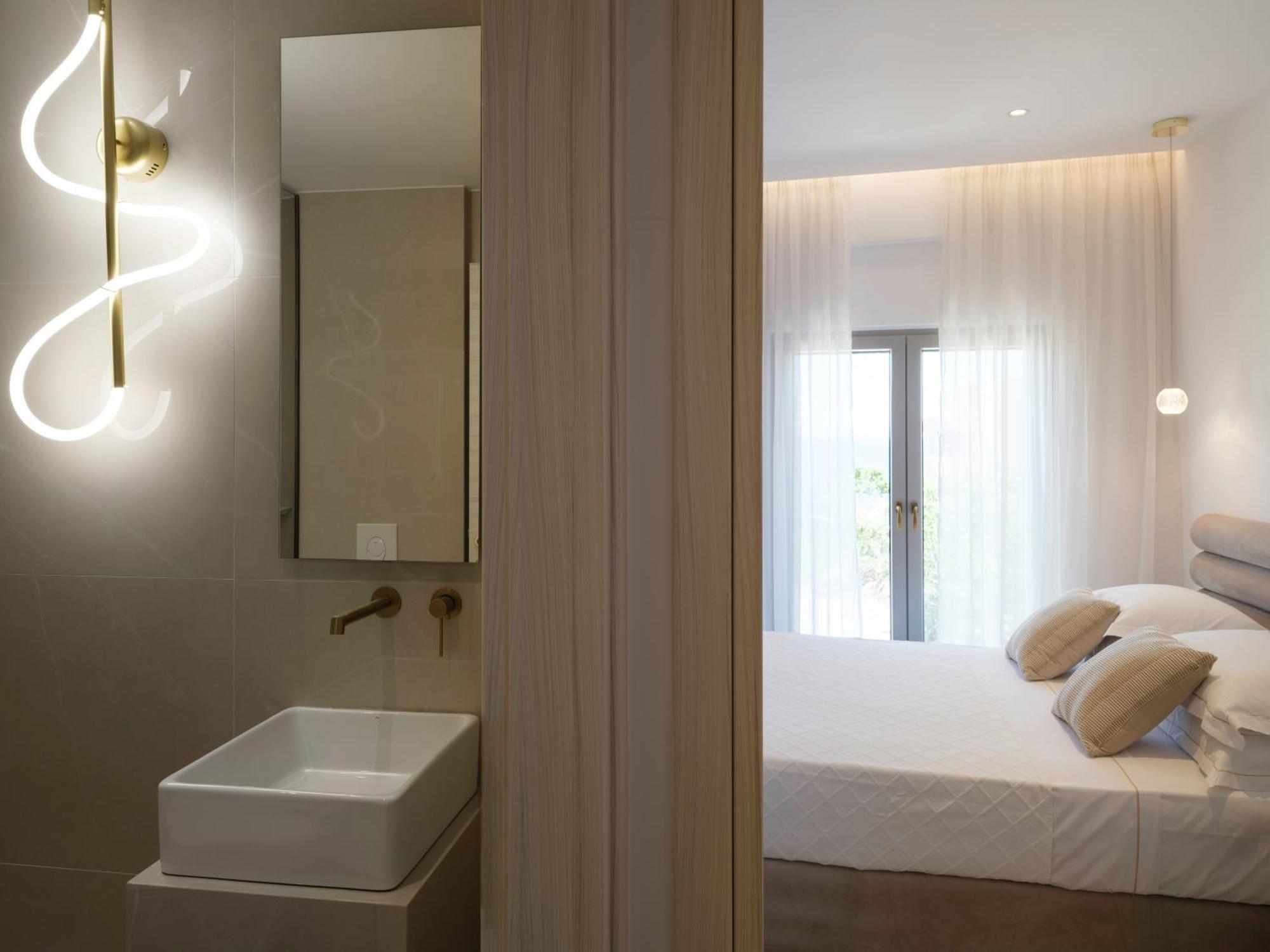 Golden Luxury Suites Bali  Ruang foto